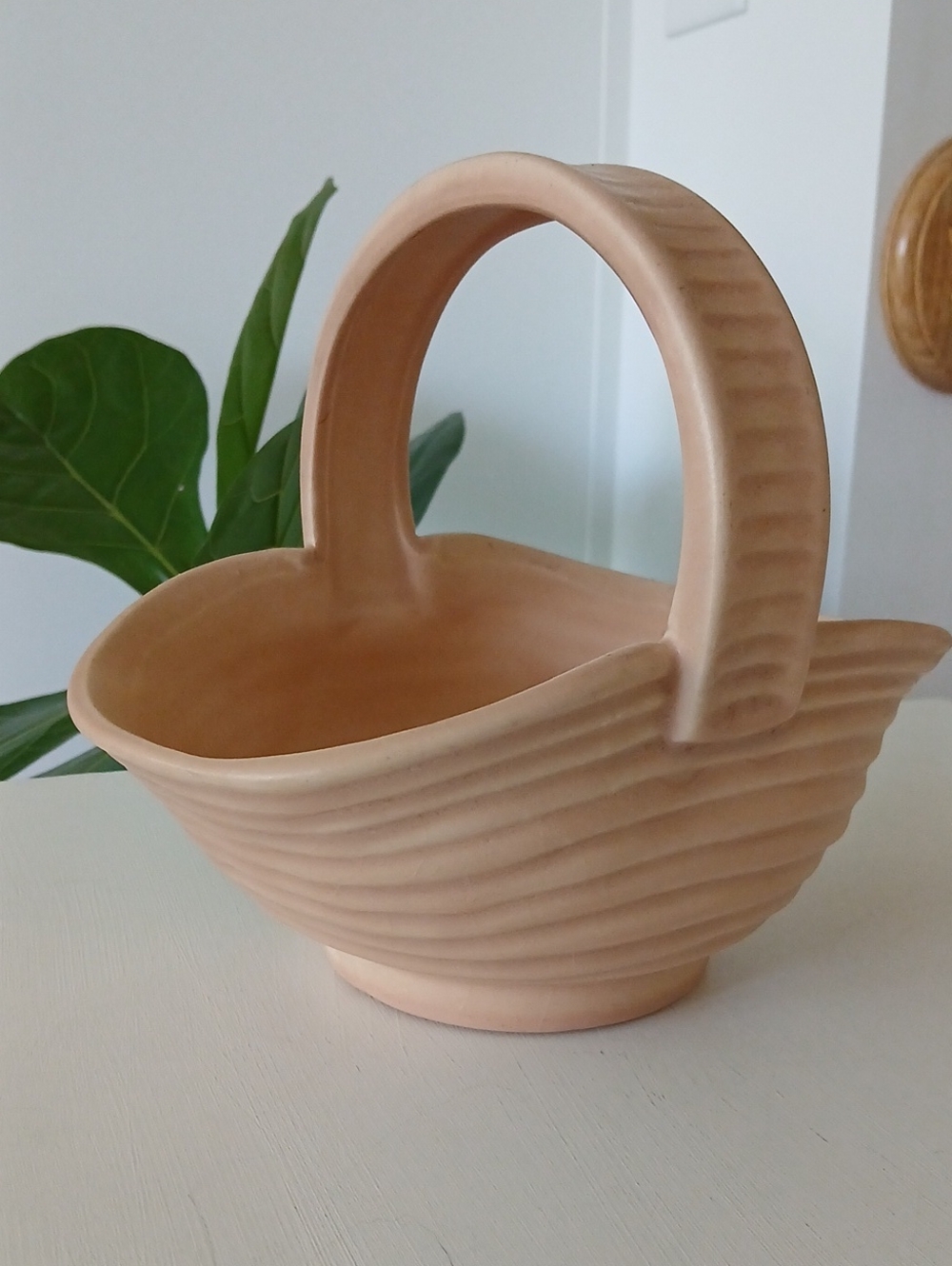 Vintage Haeger Blush Pink Ceramic Pottery Flower Fruit Basket Planter